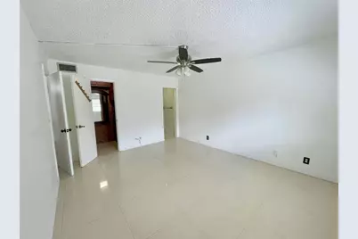 5090 SW 64th Ave, Unit #204, Davie, FL 33314 - Photo 10