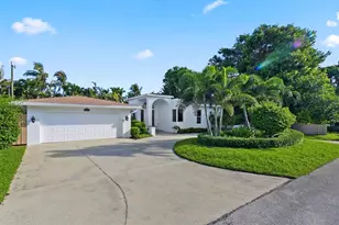 735 NE 6th St, Boca Raton, FL 33432 - Photo 2