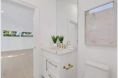 735 NE 6th St, Boca Raton, FL 33432 - Photo 44