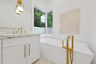 735 NE 6th St, Boca Raton, FL 33432 - Photo 36