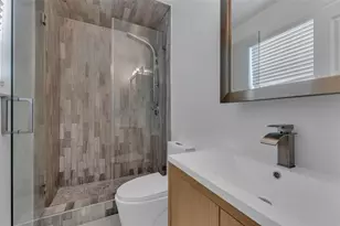 1920 NE 26th Dr, Wilton Manors, FL 33306 - Photo 18