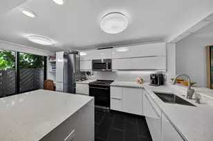 1100 SE 5th Ct, Pompano Beach, FL 33060 - Photo 4