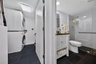 1100 SE 5th Ct, Pompano Beach, FL 33060 - Photo 16