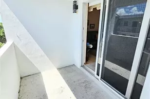 2850 NE 14th St, Pompano Beach, FL 33062 - Photo 4