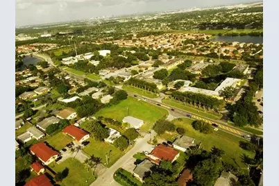 4041 SW 52nd Street, Dania Beach, FL 33004 - Photo 2