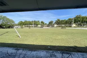 4041 SW 52nd St, Dania Beach, FL 33004 - Photo 12