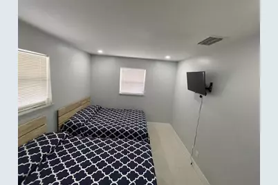 4041 SW 52nd Street, Dania Beach, FL 33004 - Photo 8