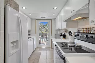 2841 N Ocean Blvd, Fort Lauderdale, FL 33308 - Photo 10