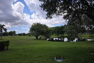 13250 SW 4th Ct, Pembroke Pines, FL 33027 - Photo 14