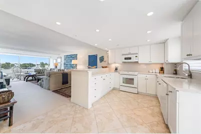 215 N Birch Rd, Unit #4C, Fort Lauderdale, FL 33304 - Photo 12