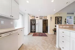 215 N Birch Rd, Fort Lauderdale, FL 33304 - Photo 14