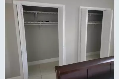 2100 N Diana Dr, Unit #107, Hallandale Beach, FL 33009 - Photo 8