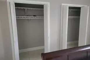 2100 N Diana Dr Unit, Hallandale Beach, FL 33009 - Photo 8