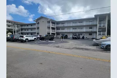 2100 N Diana Dr, Unit #107, Hallandale Beach, FL 33009 - Photo 1
