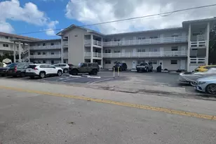 2100 N Diana Dr Unit, Hallandale Beach, FL 33009 - Photo 1