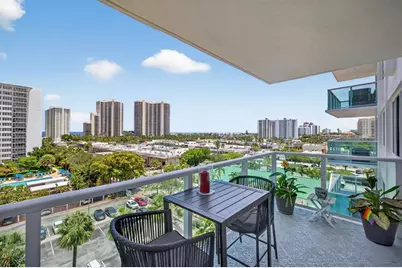 3233 NE 34th St, Unit #814, Fort Lauderdale, FL 33308 - Photo 2