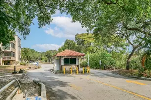 6010 S Falls Cir Dr, Lauderhill, FL 33319 - Photo 38