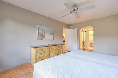 6010 S Falls Circle Dr, Unit #305, Lauderhill, FL 33319 - Photo 14