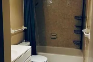 4170 Inverrary Dr, Lauderhill, FL 33319 - Photo 8