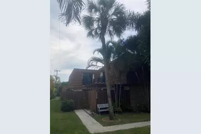 775 SW 120th Way, Davie, FL 33325 - Photo 2