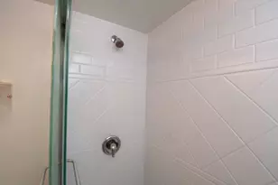 1018 NE 25th, Hallandale Beach, FL 33009 - Photo 24