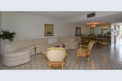 1018 NE 25th, Hallandale Beach, FL 33009 - Photo 10