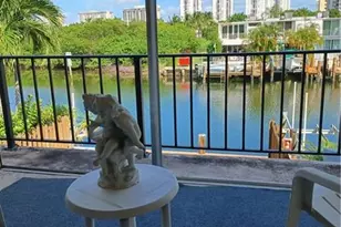 1018 NE 25th, Hallandale Beach, FL 33009 - Photo 26