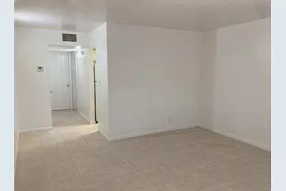 515 S Sequoia Dr, Unit #206, West Palm Beach, FL 33409 - Photo 4