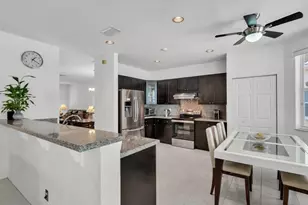 4032 Pinewood Ln, Weston, FL 33331 - Photo 4