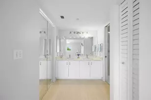 550 SW 137th Ave, Pembroke Pines, FL 33027 - Photo 12