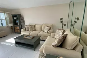 1060 Oakridge F, Deerfield Beach, FL 33442 - Photo 4