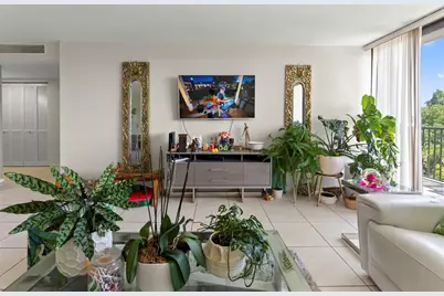 1301  River Reach Dr, Unit #515, Fort Lauderdale, FL 33315 - Photo 6