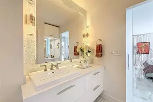 3625 N Country Club Dr, Aventura, FL 33180 - Photo 40