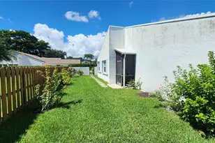 2111 NW 12th St, Delray Beach, FL 33445 - Photo 1