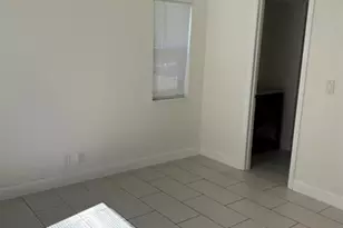 21895 Lake Forest Cir, Boca Raton, FL 33433 - Photo 12