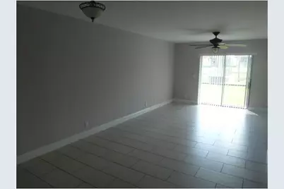 21895  Lake Forest Cir, Unit #106, Boca Raton, FL 33433 - Photo 4