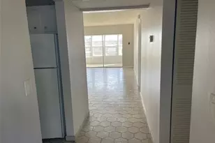 1005 Country Club Dr, Margate, FL 33063 - Photo 6