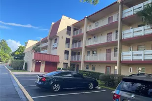 1005 Country Club Dr, Margate, FL 33063 - Photo 30