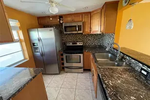 1025 Country Club Dr, Margate, FL 33063 - Photo 4