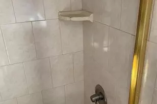 1025 Country Club Dr, Margate, FL 33063 - Photo 18