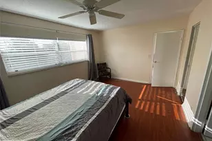 1025 Country Club Dr, Margate, FL 33063 - Photo 14