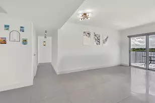 11930 N Bayshore Dr, North Miami, FL 33181 - Photo 36