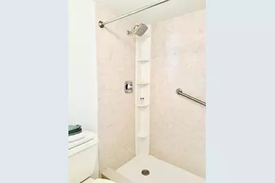 112  Lake Emerald, Unit #206, Oakland Park, FL 33309 - Photo 24