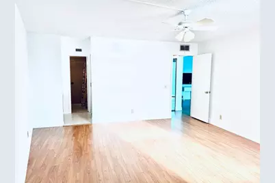 112  Lake Emerald, Unit #206, Oakland Park, FL 33309 - Photo 22