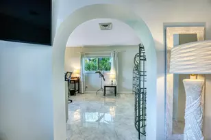 208 NE 30th St, Wilton Manors, FL 33334 - Photo 22