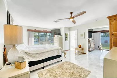 208 NE 30th St, Wilton Manors, FL 33334 - Photo 34