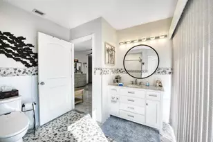 208 NE 30th St, Wilton Manors, FL 33334 - Photo 38