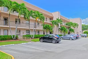 10402 Sunrise Lakes Blvd, Sunrise, FL 33322 - Photo 1