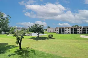 10402 Sunrise Lakes Blvd, Sunrise, FL 33322 - Photo 30