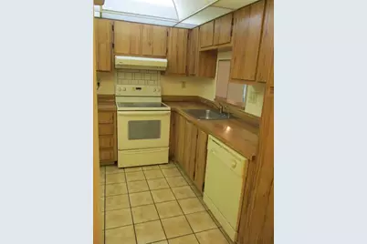 6751 N University Dr, Unit #323, Tamarac, FL 33321 - Photo 4